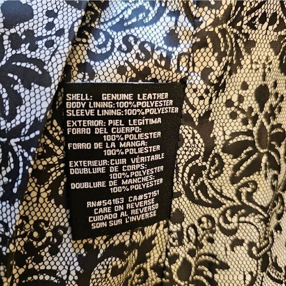 GUESS Genuine Leather Moto Jacket - Size Medium - Picture 11 of 11